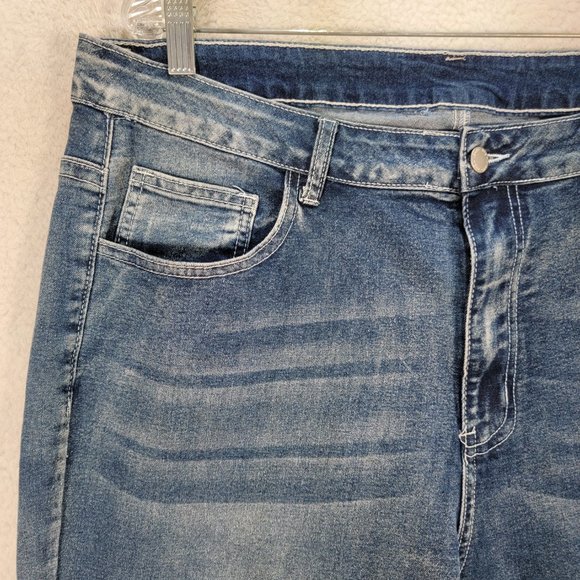 Plus Size Blue Denim Stretch High Rise Embroidered Classic Western Bootcut Jeans - Picture 3 of 16